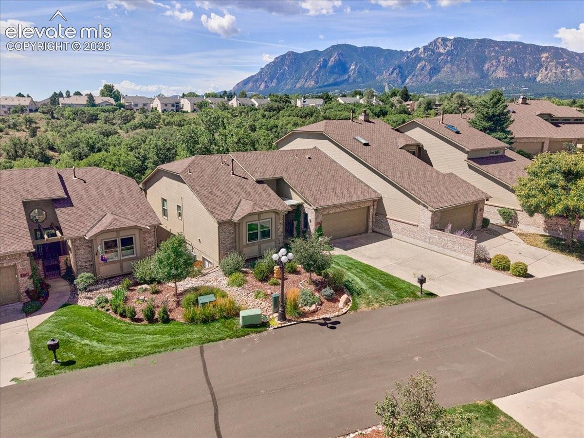 2858 Tenderfoot Hill Street — photo