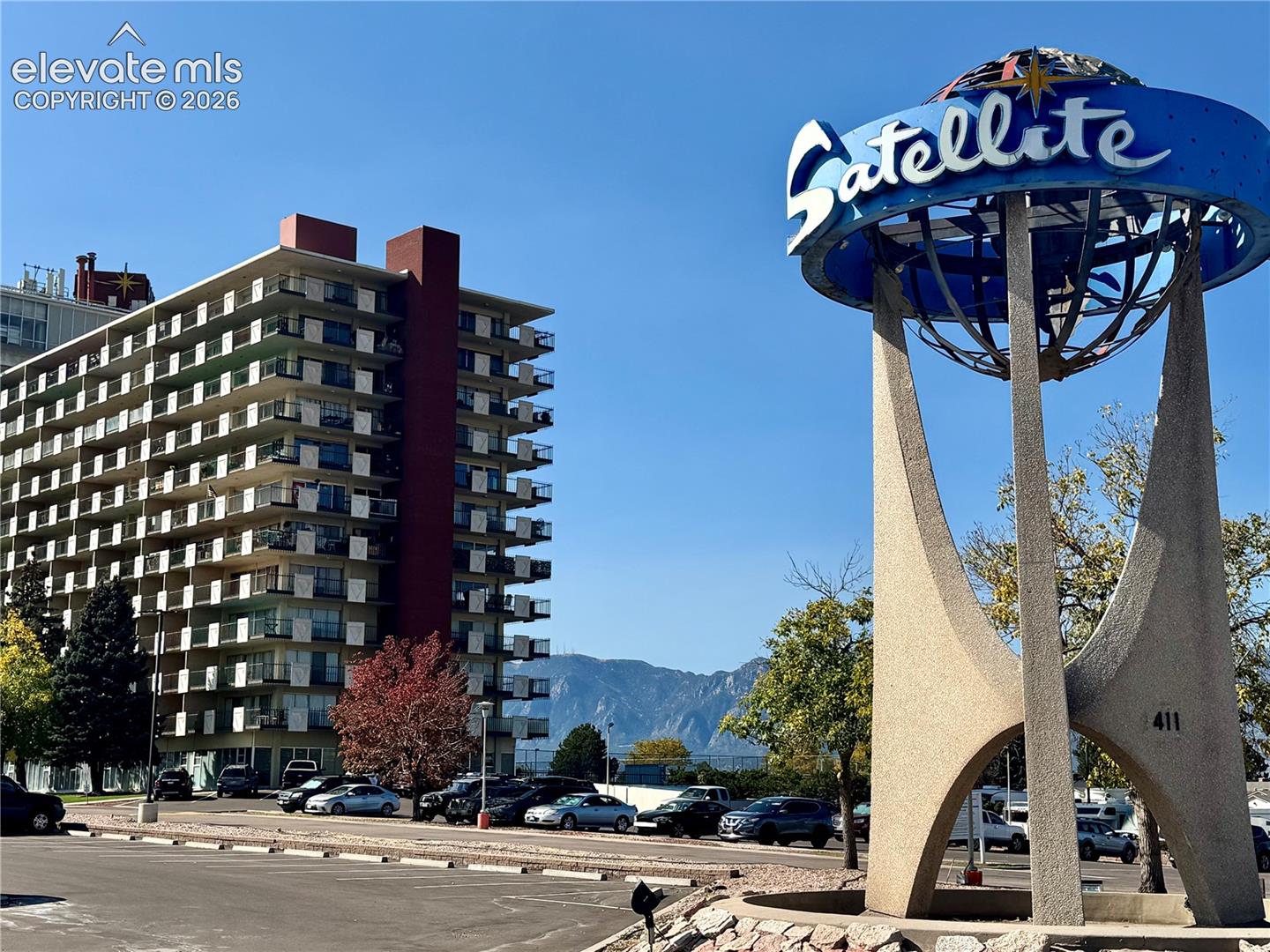 411 Lakewood Circle Unit C406 — photo