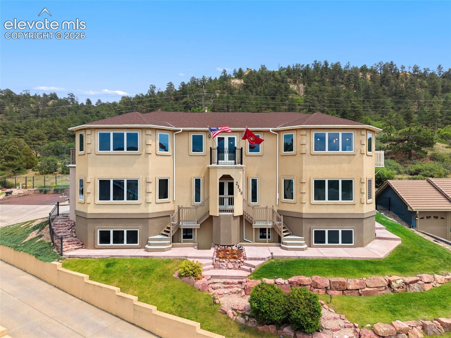 2350 Caddie Court — photo