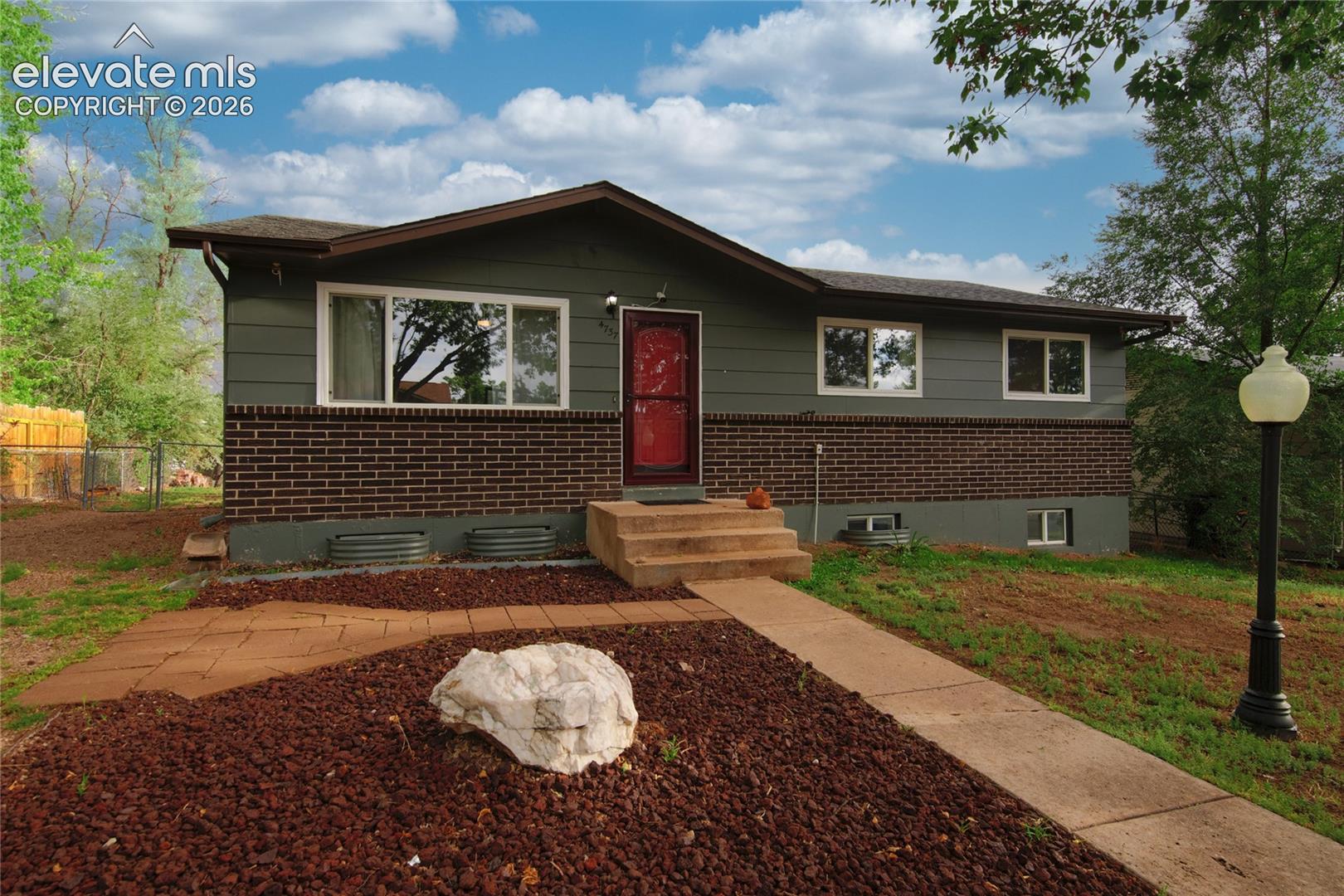 4737 N Splendid Circle — photo