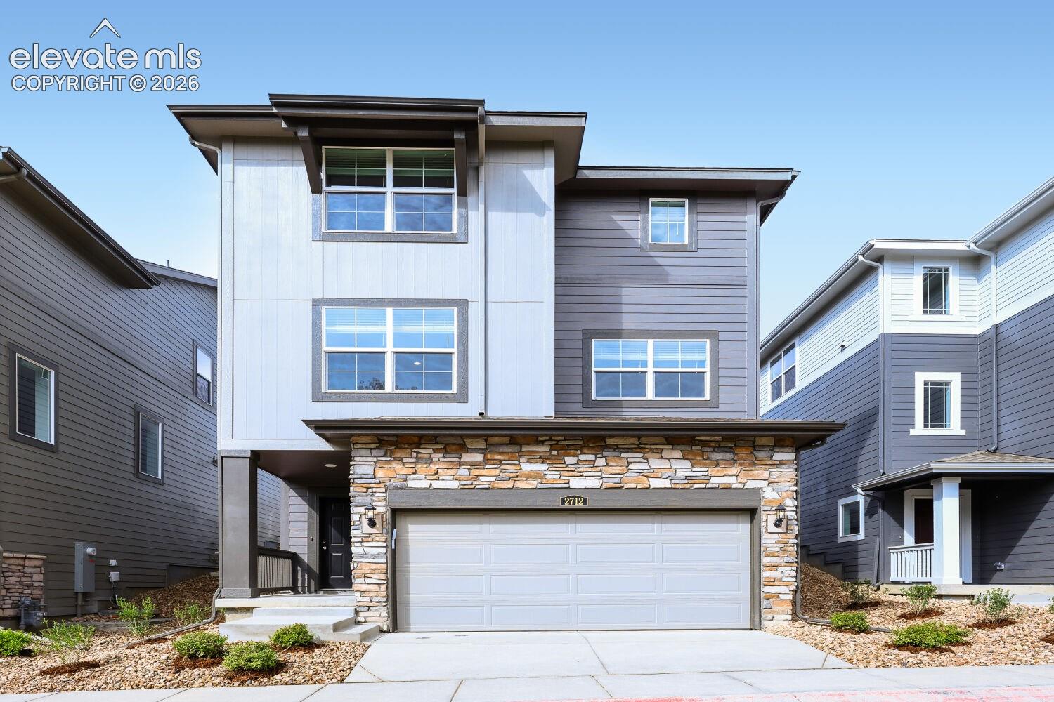 2712 Lower Crags Point — photo