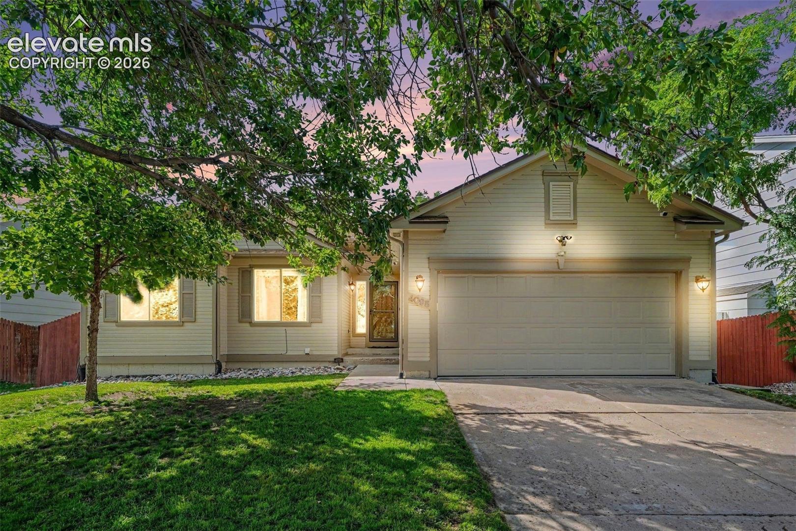 4095 Solarglen Drive — photo