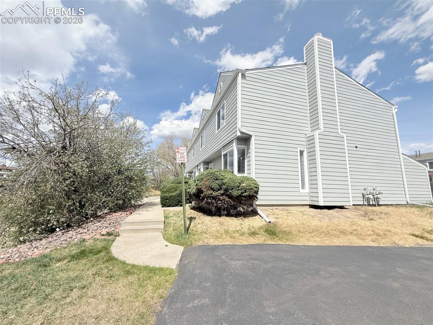 7612 Lexington Manor Drive — photo