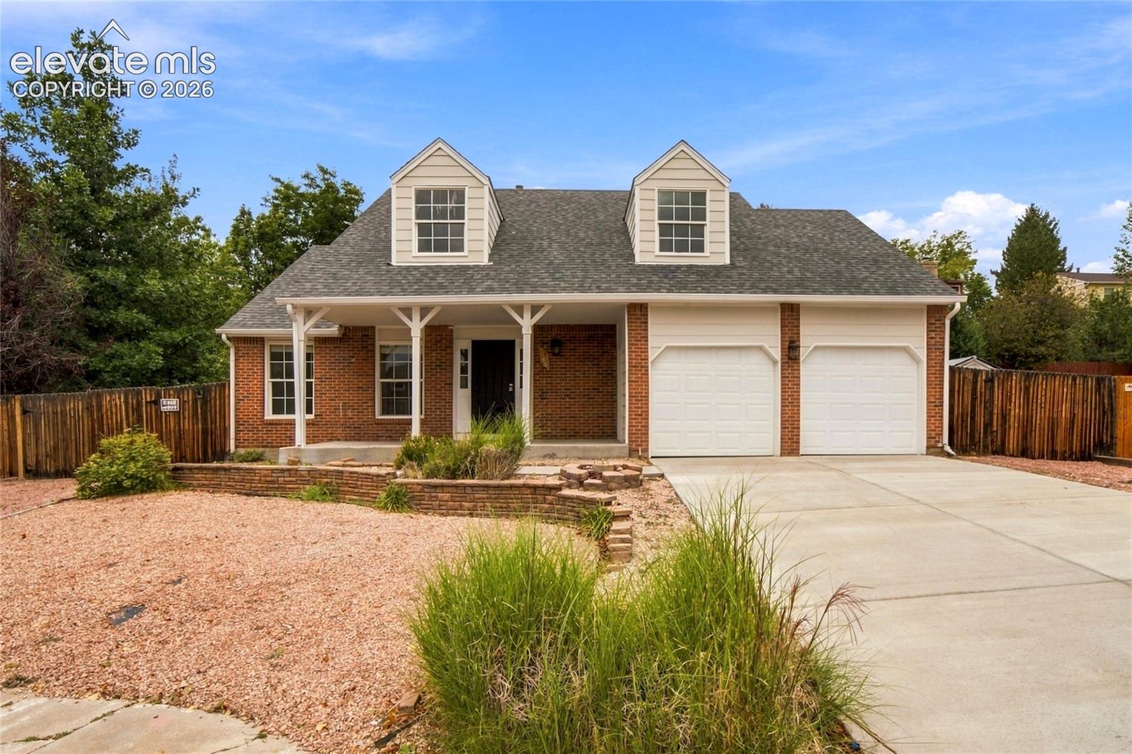 568 Silverton Court — photo