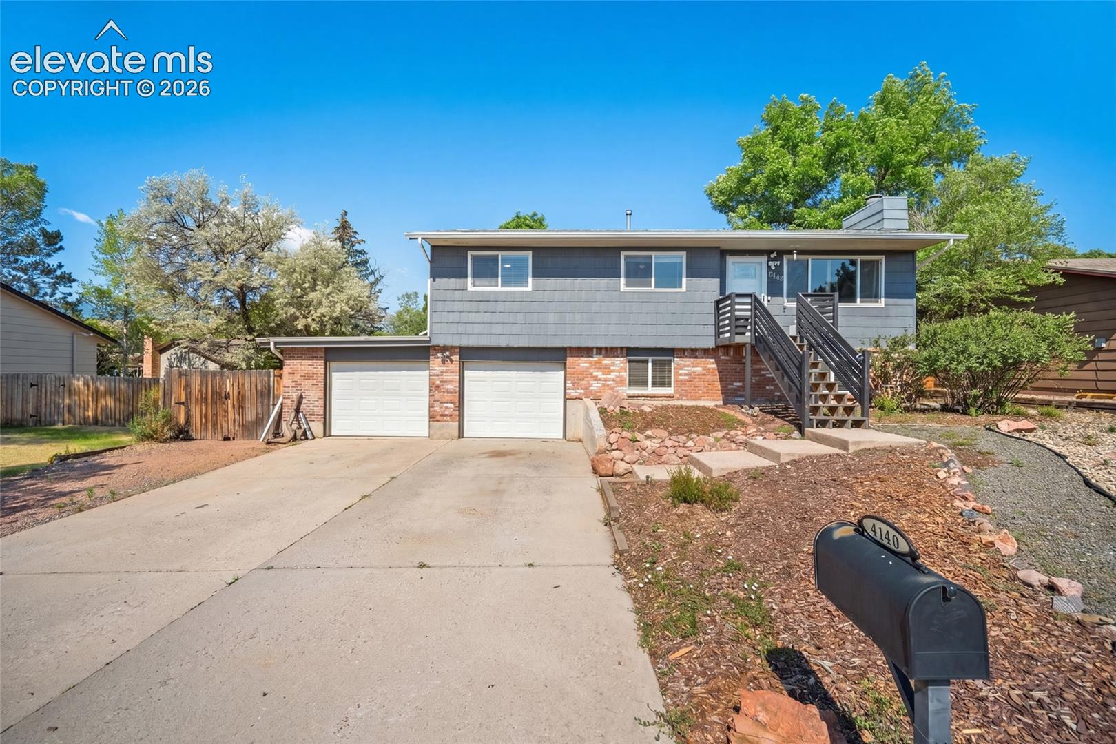 4140 Tulip Way — photo