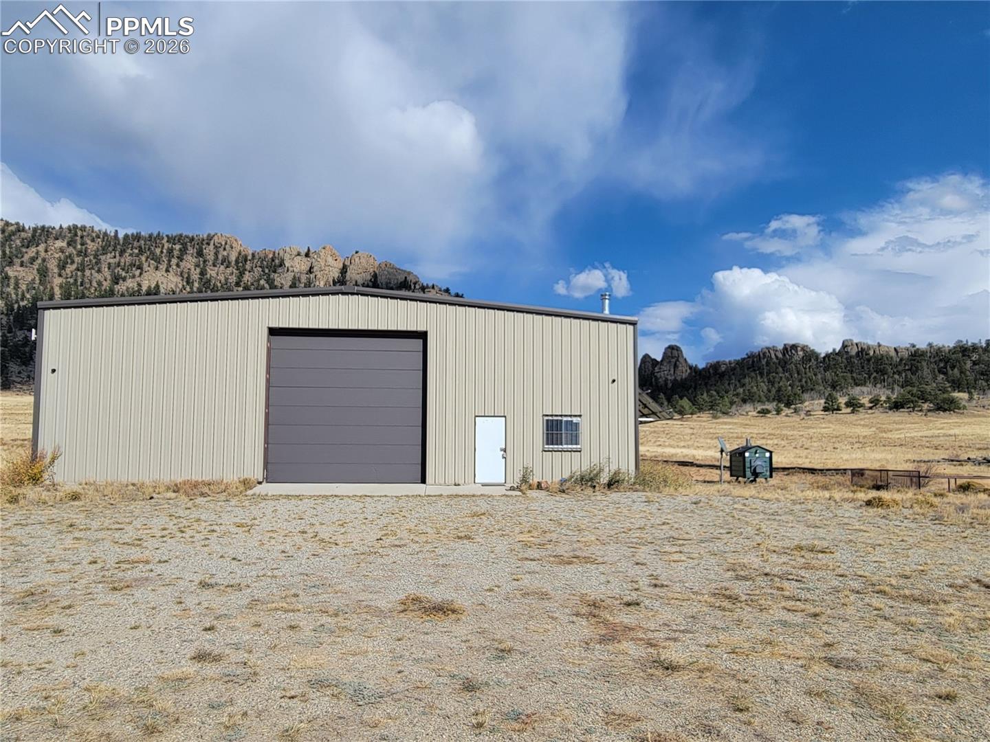 940 Puma Hills Road — photo