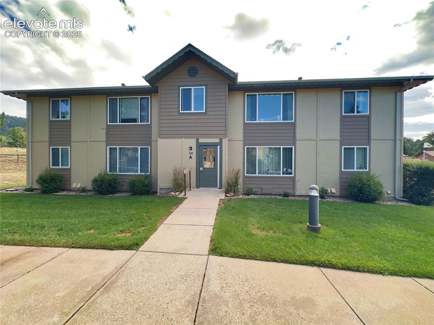 380 Paradise Circle a8 — photo