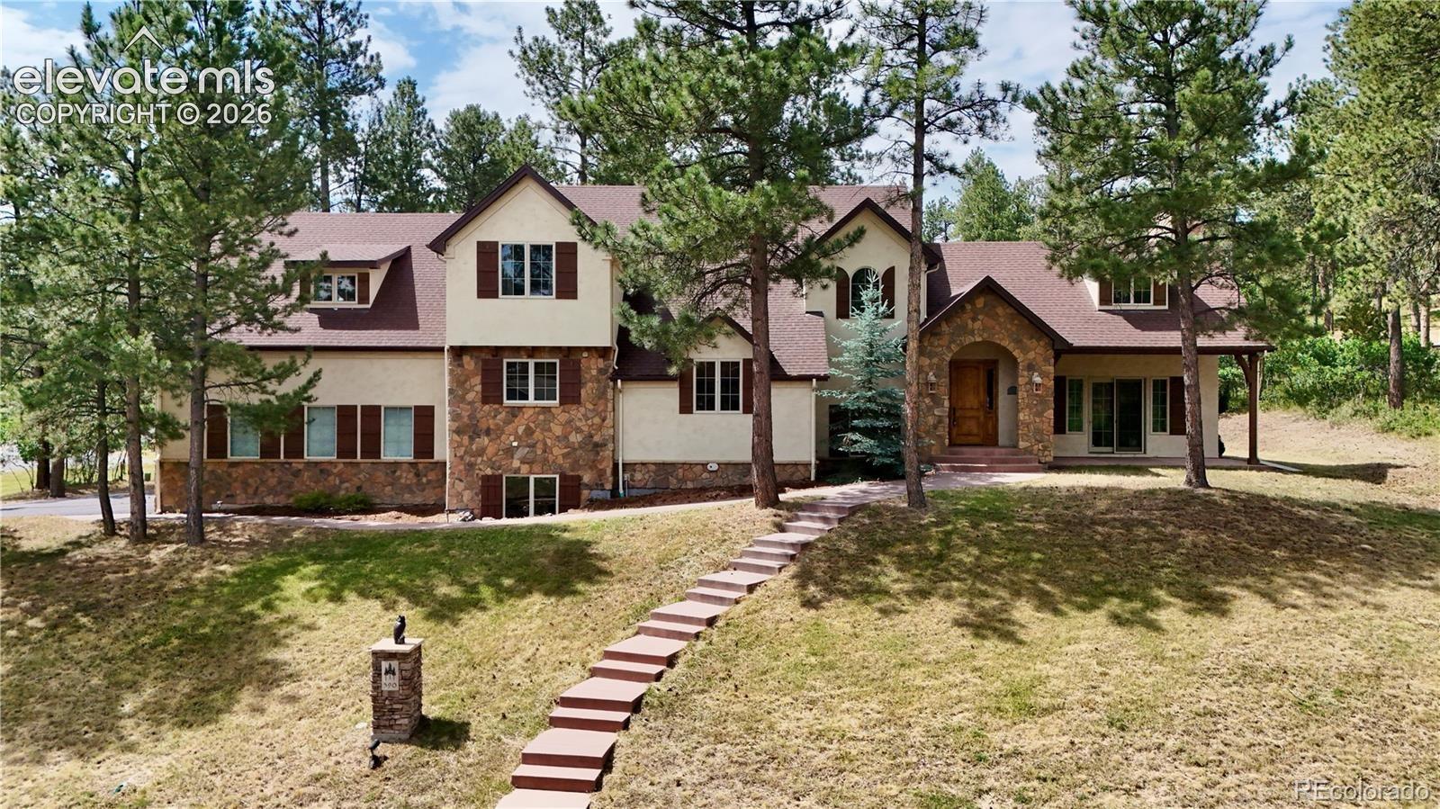 590 Cumberland Road — photo