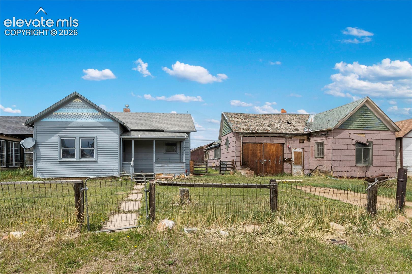 225 W Eaton Avenue — photo