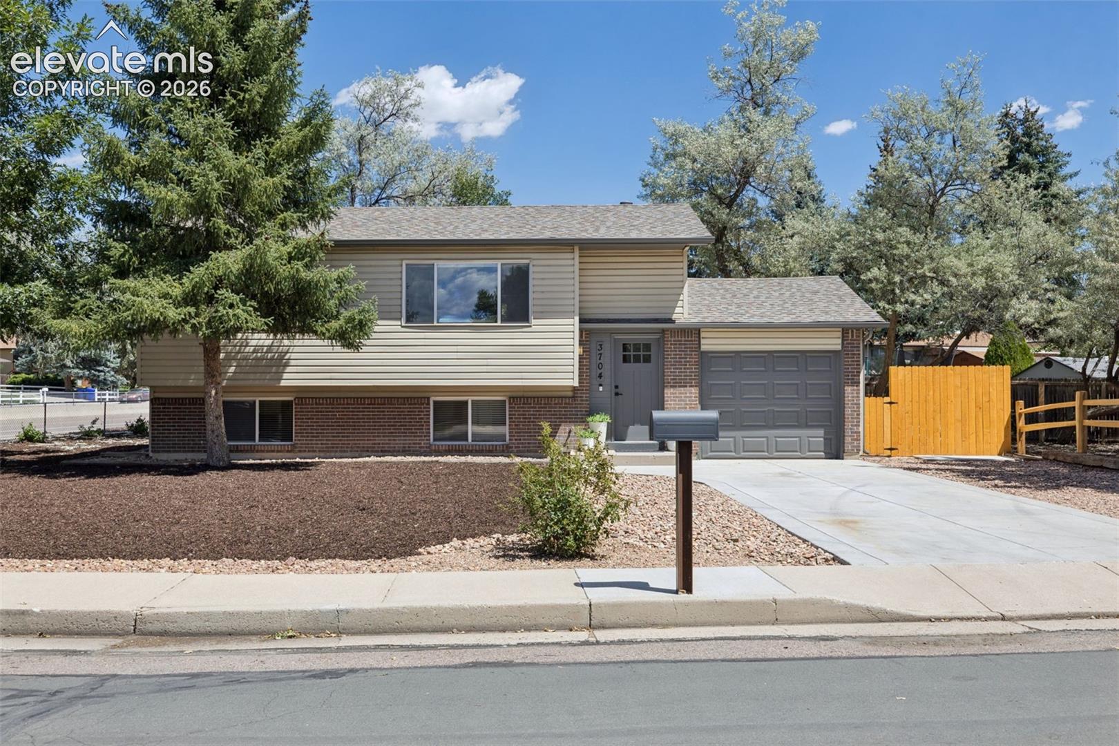 3704 Surrey Lane — photo