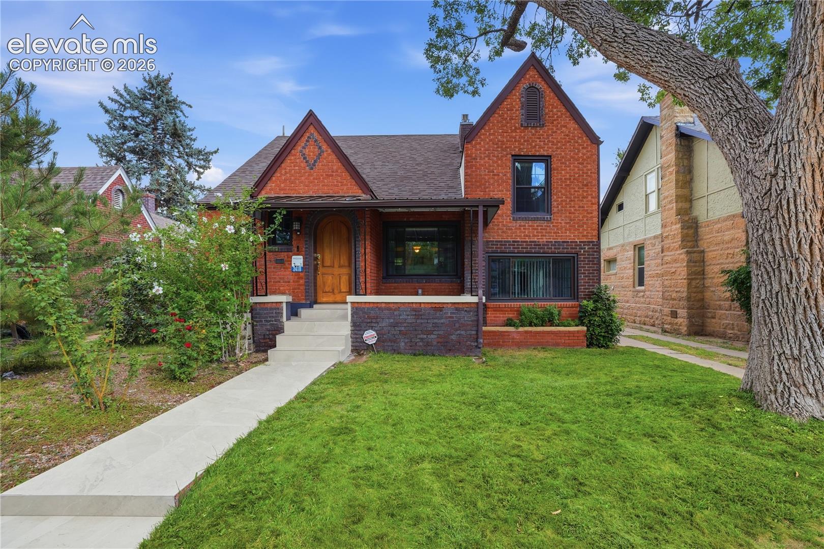 2418 N Greenwood Street — photo