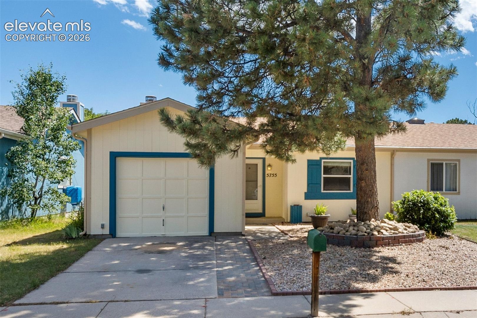 5755 Trout Creek Pass Drive — photo