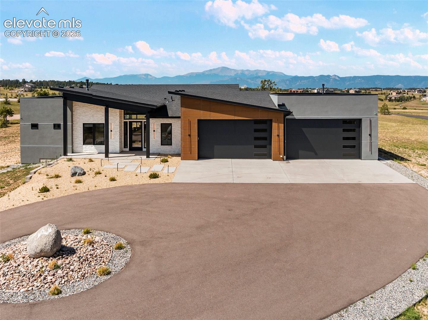 4257 Silver Nell Drive — photo
