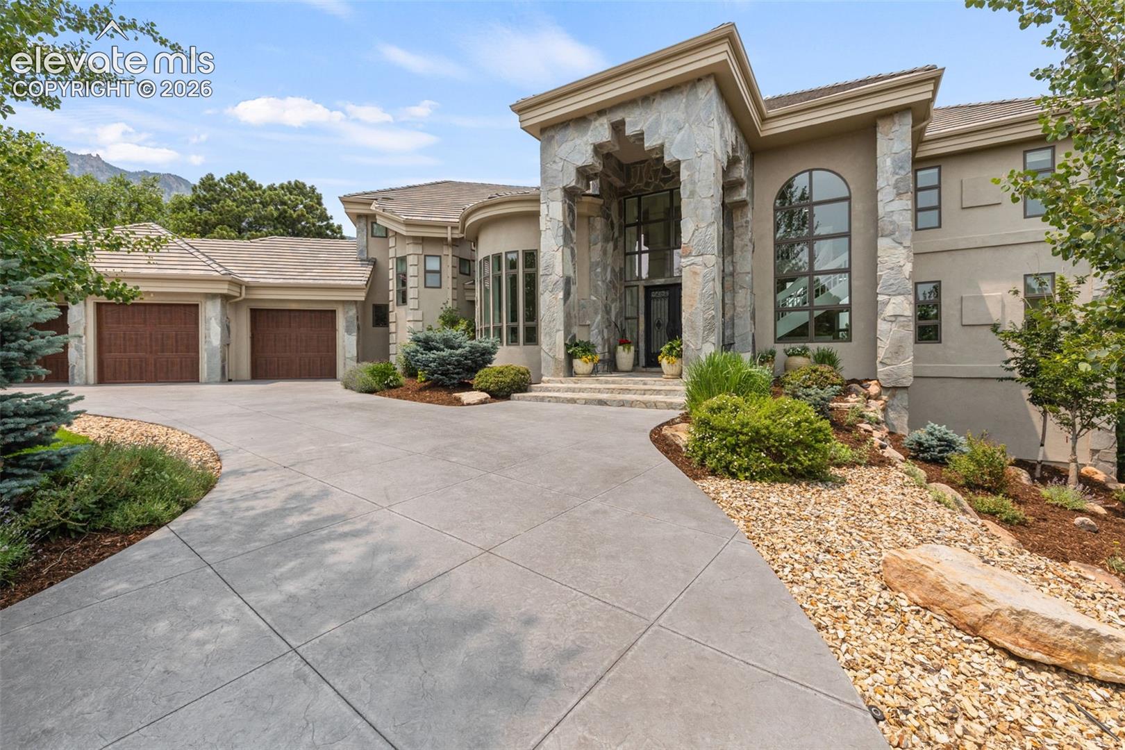 4660 Bradford Heights — photo