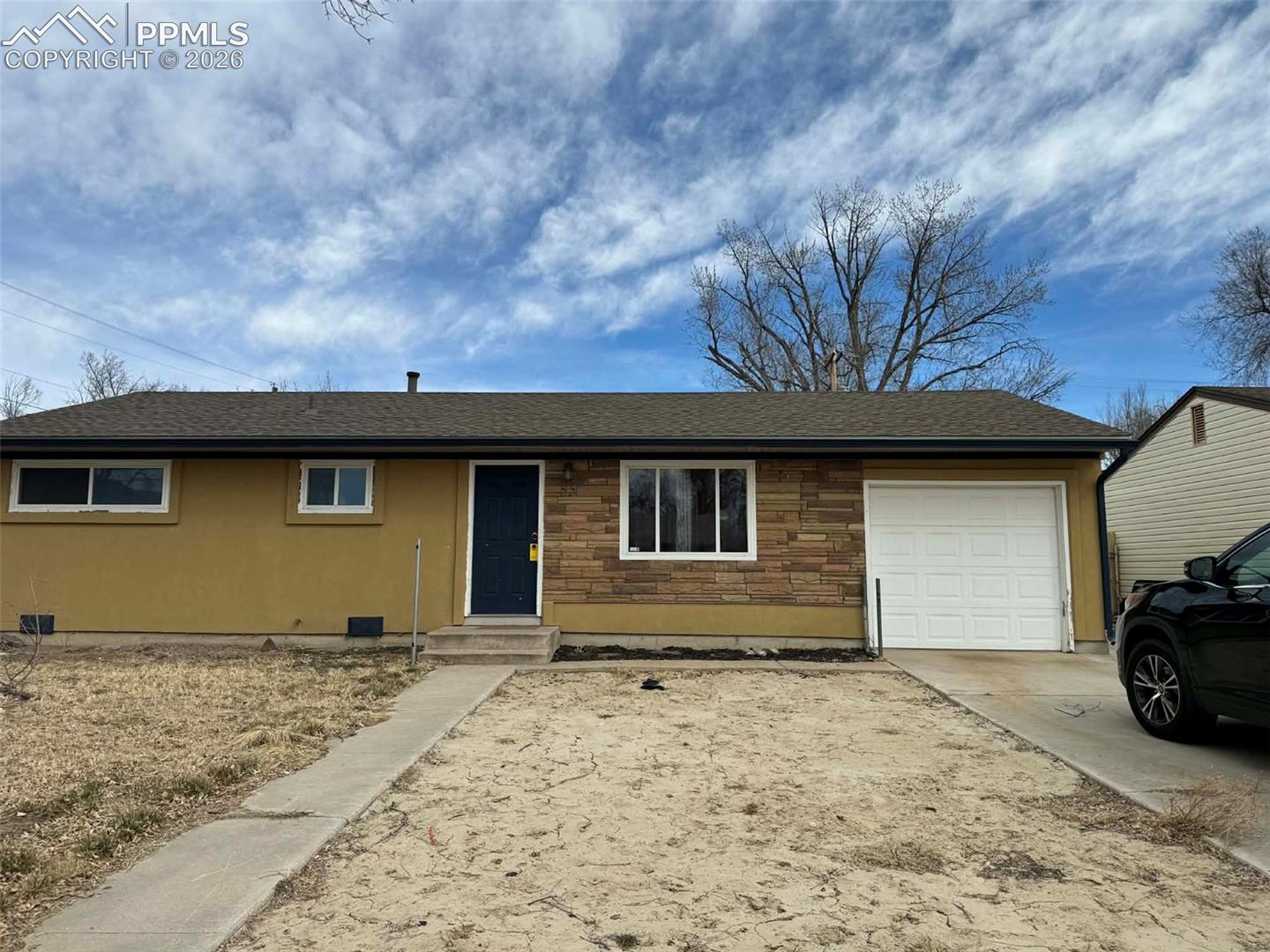 85 Goret Drive — photo
