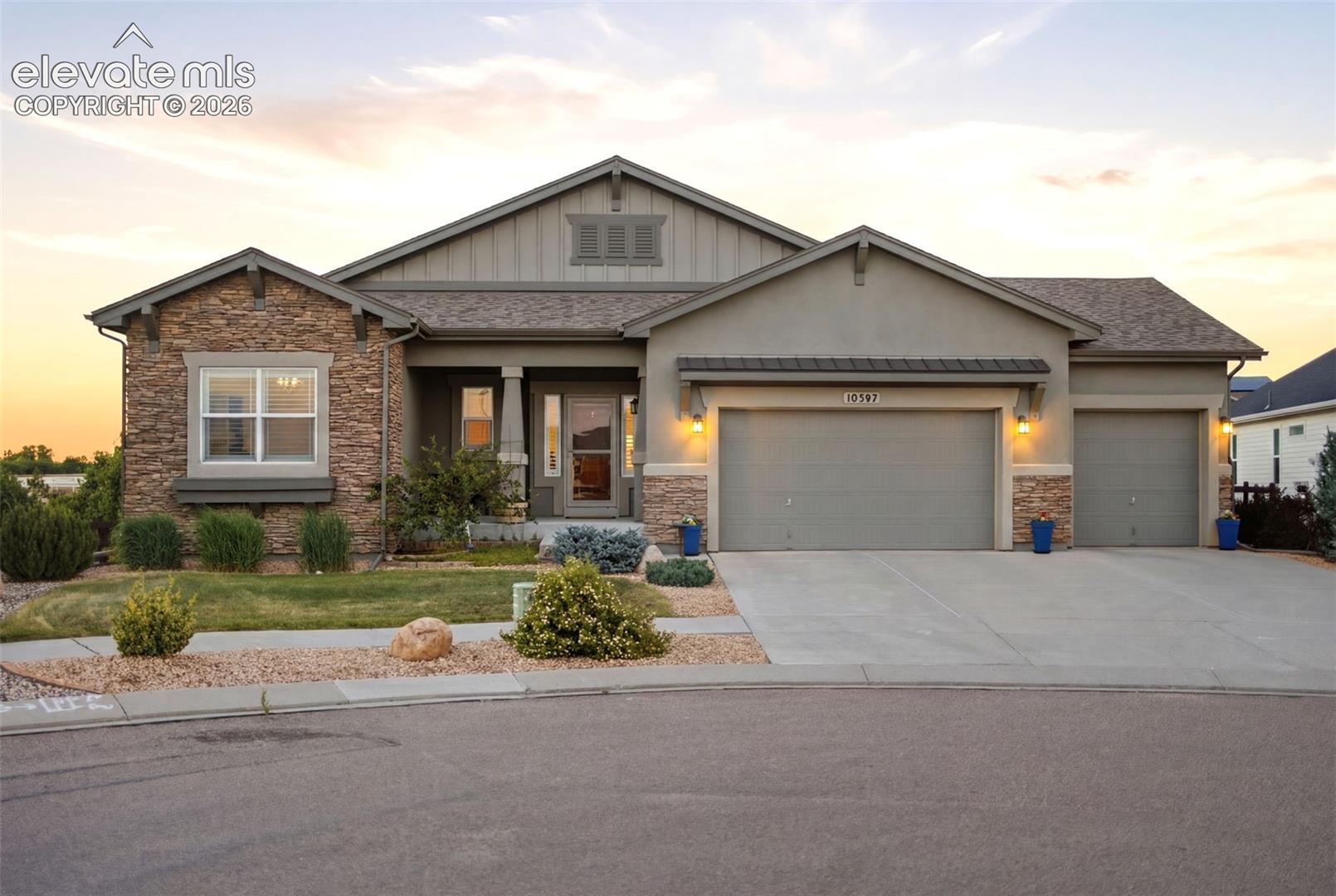 10387 Rifle Falls Way — photo