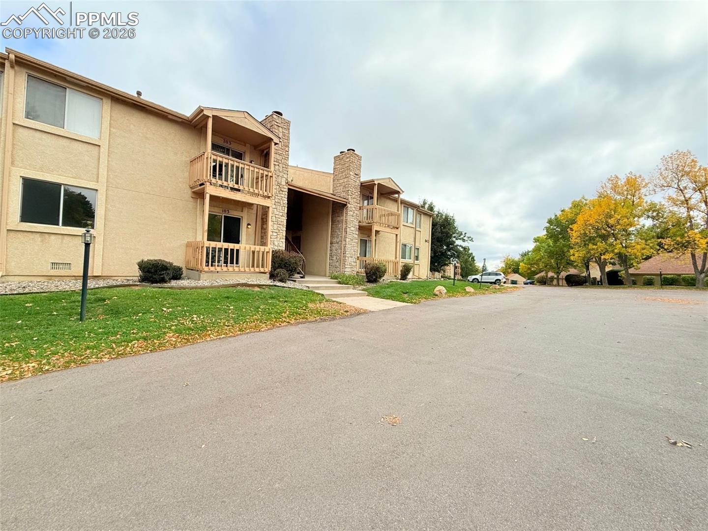840 Tenderfoot Hill Road 201 — photo
