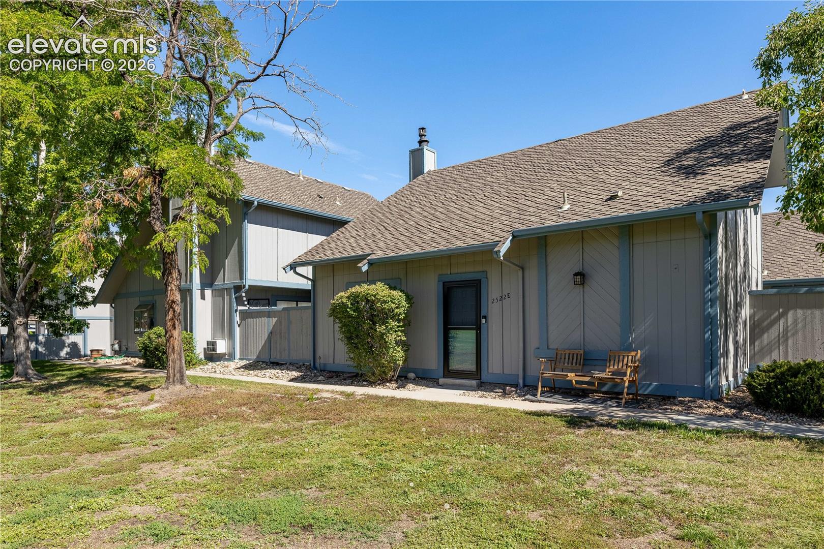 2522 S Worchester Court Unit E — photo