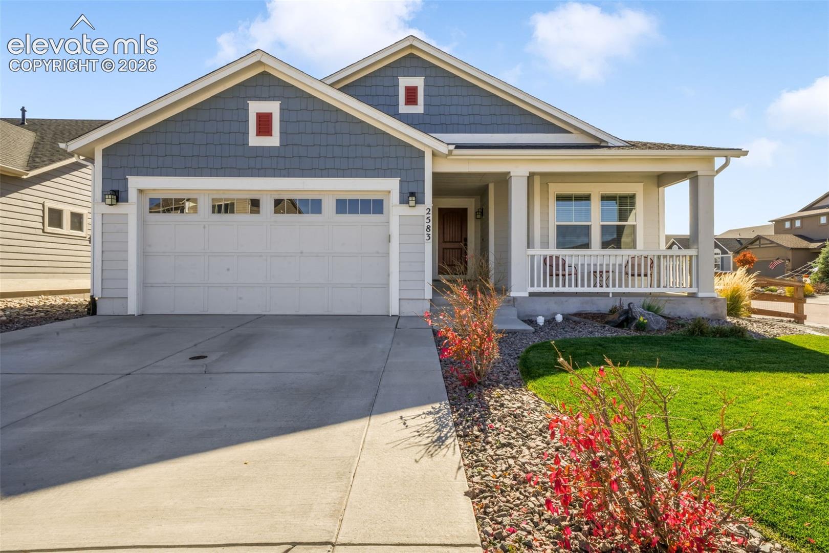 2583 Lakes Edge Drive — photo