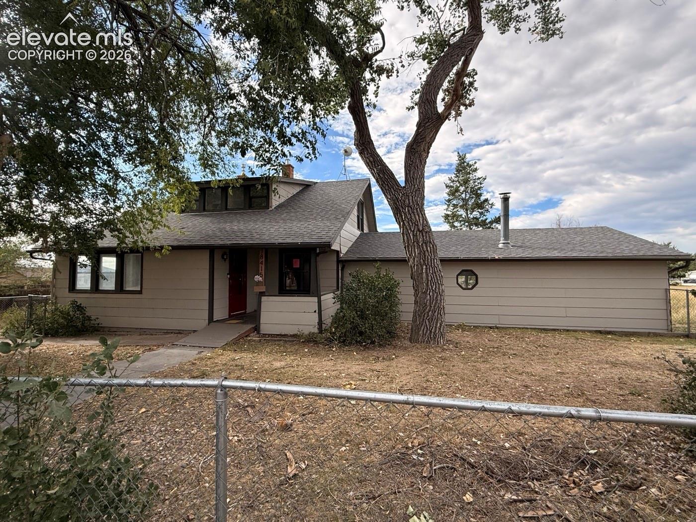 18415 Main Street — photo
