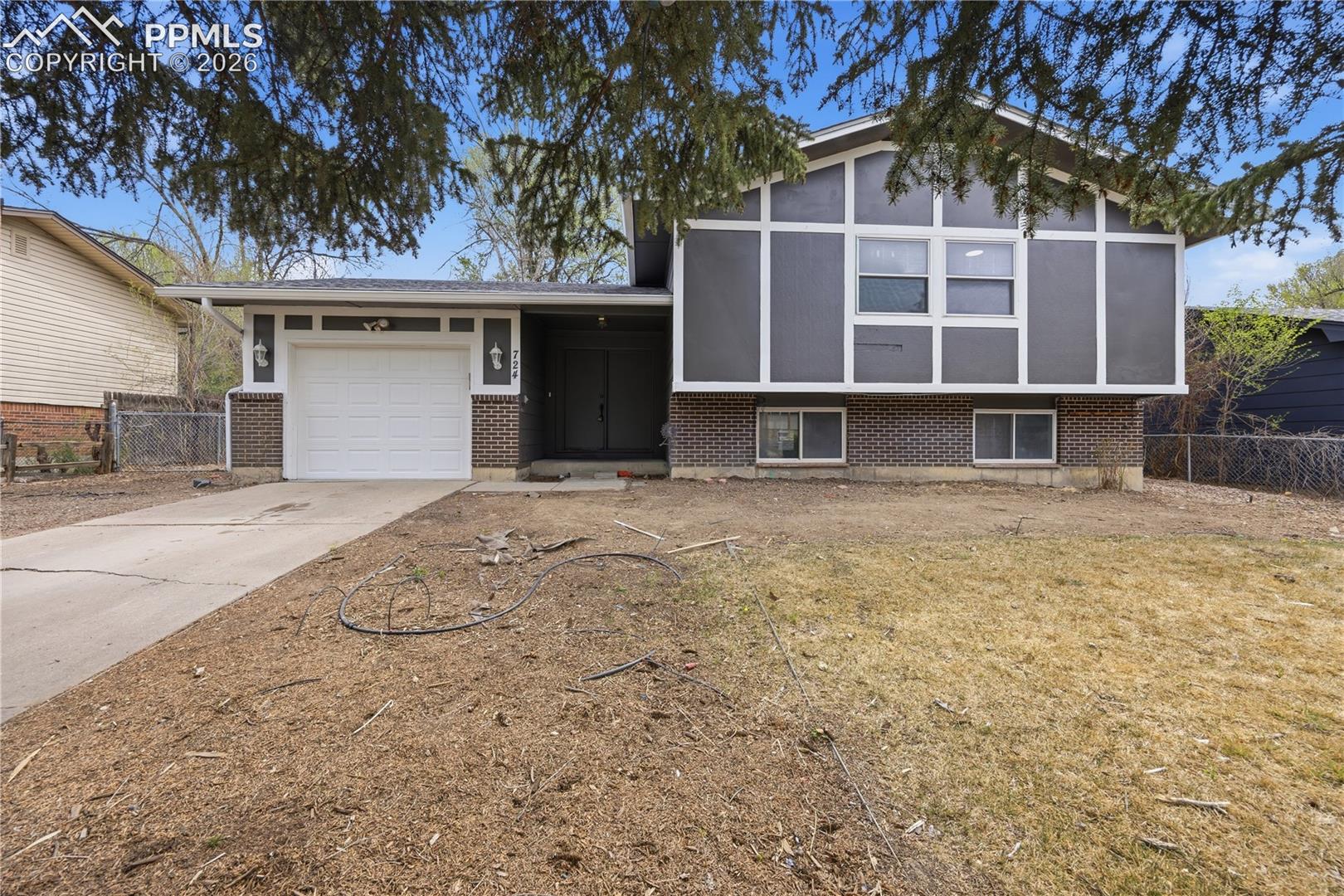 724 Squire Street — photo