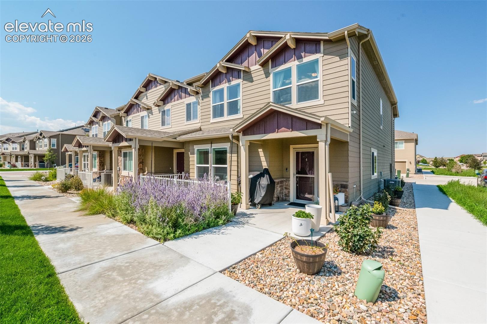 6035 White Wolf Point — photo