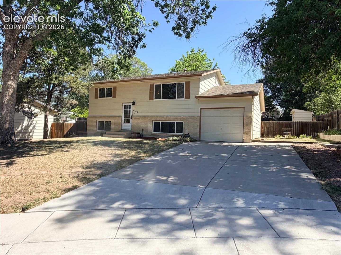 4140 Hamlet Place — photo