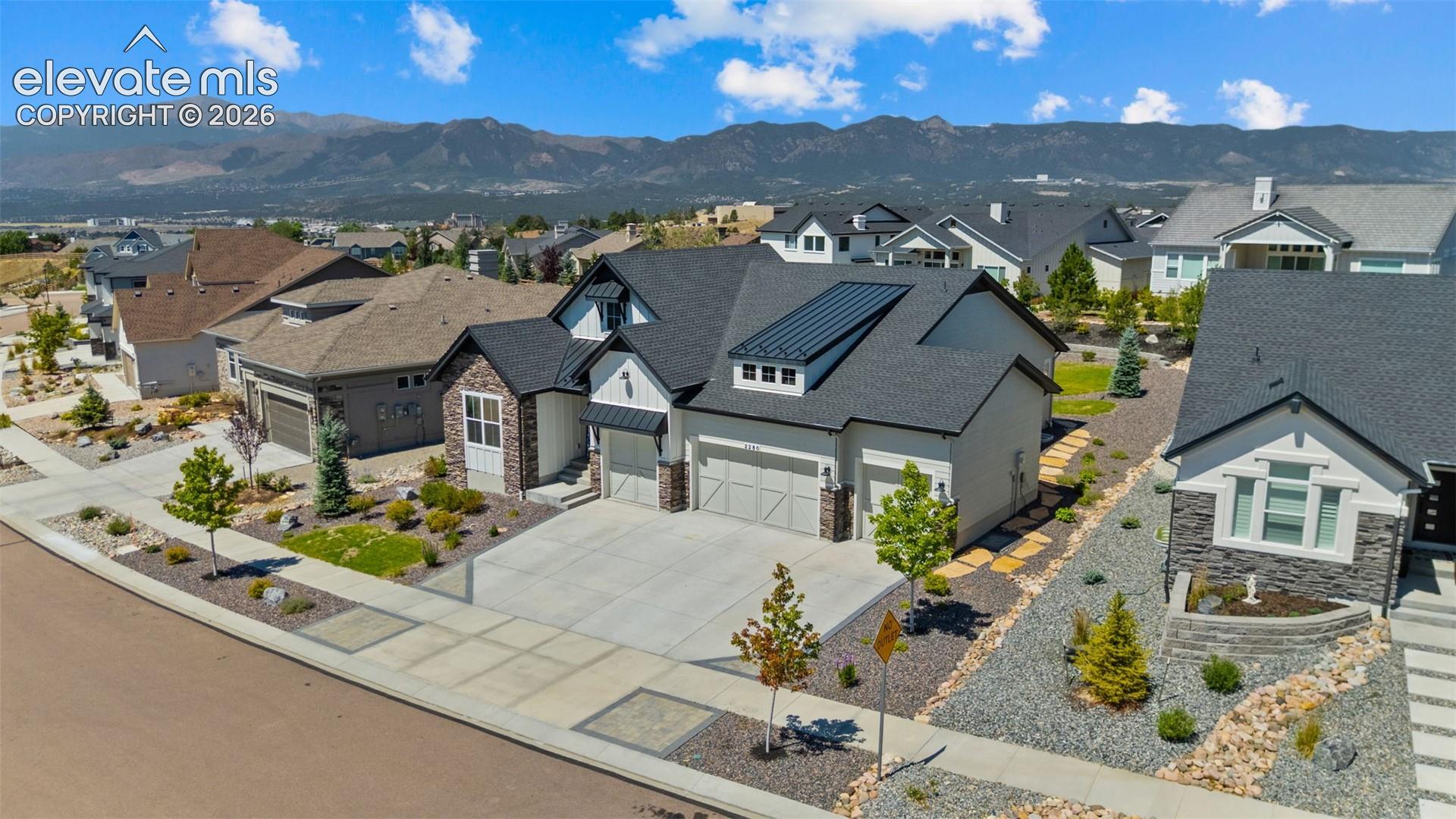 2280 Cabernet Court — photo