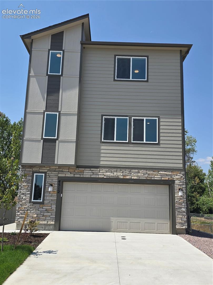 4512 Hawk Haven View — photo