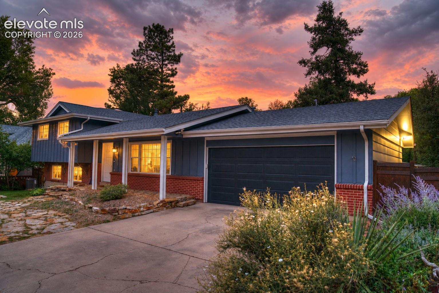 509 W Cheyenne Road — photo
