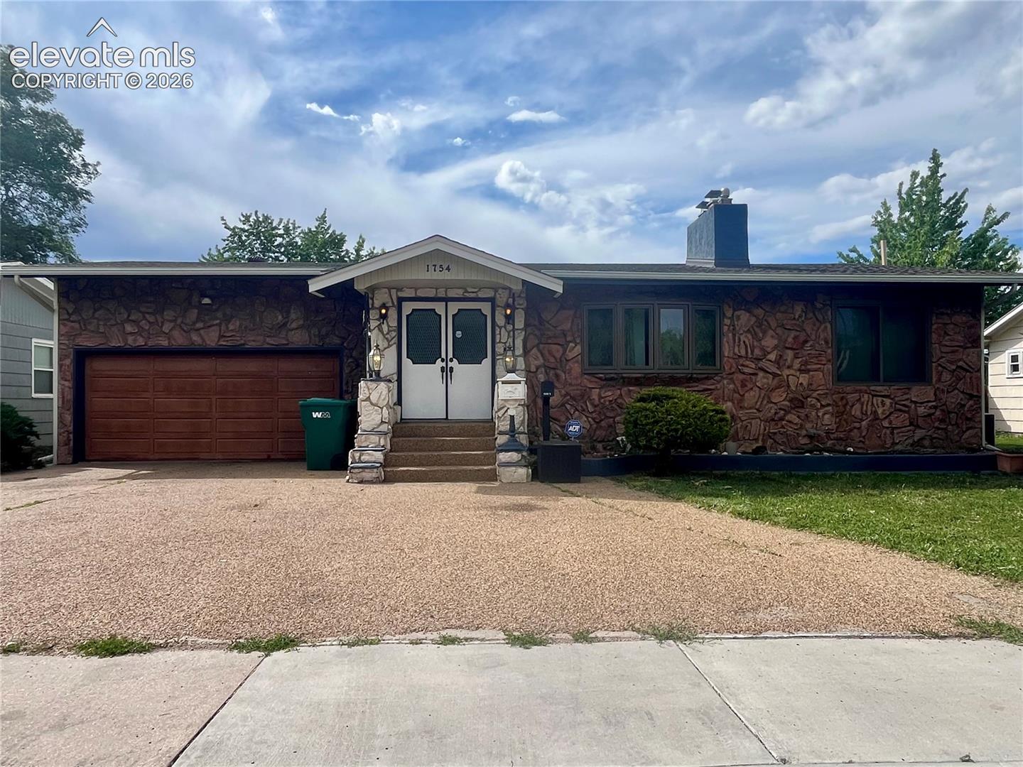 1754 Palmer Park Boulevard — photo