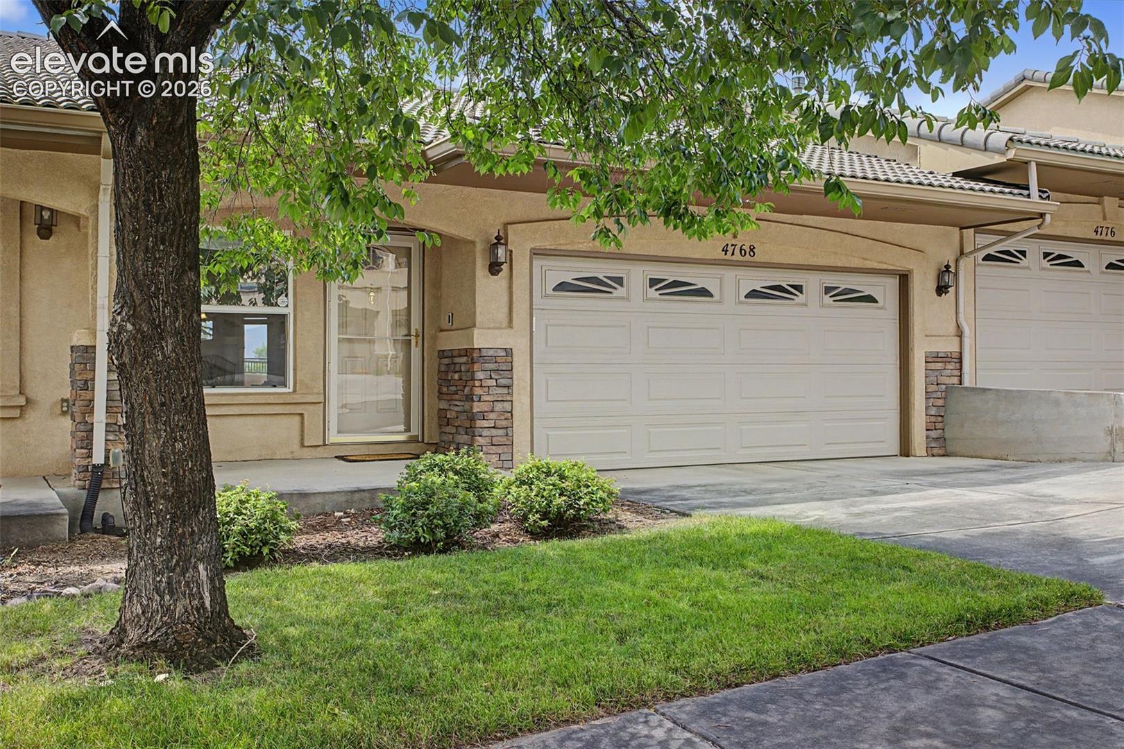 4768 Iron Horse Villas Point — photo