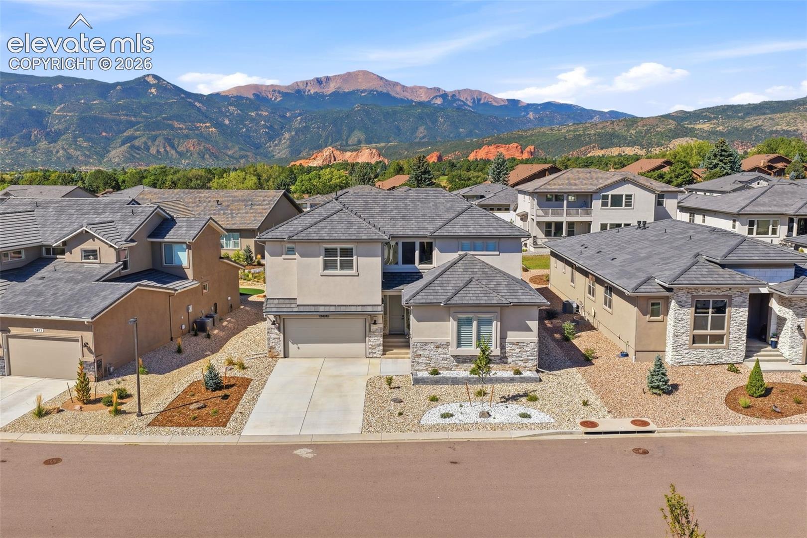 3414 Crest Hollow View — photo