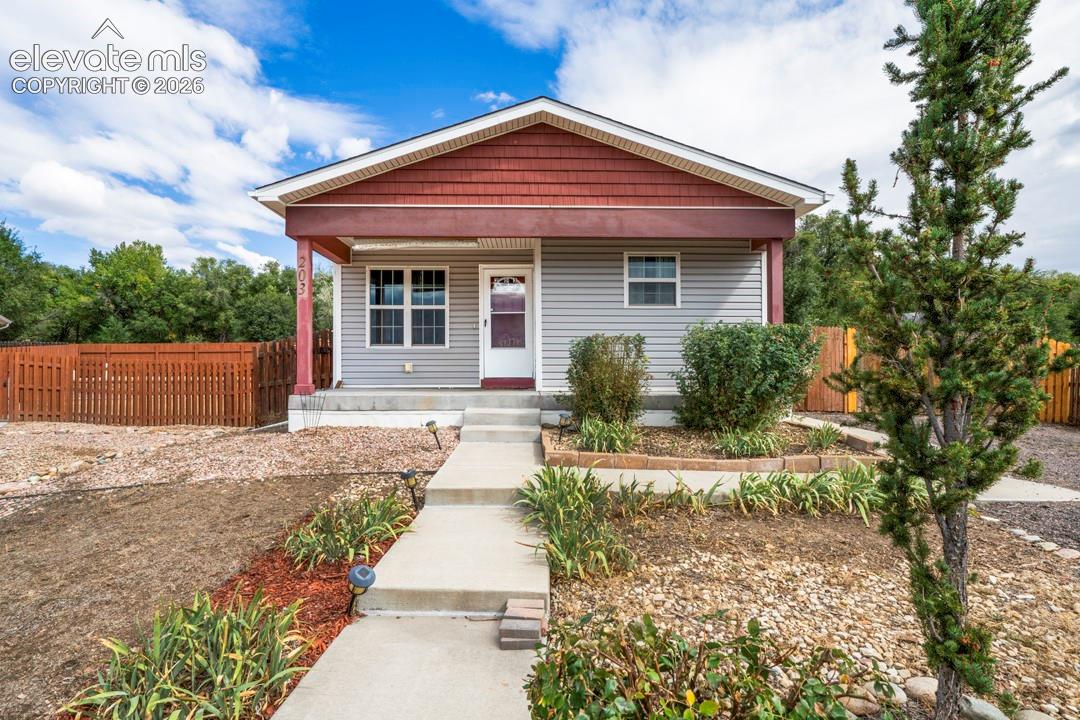 203 Red Finch Lane — photo