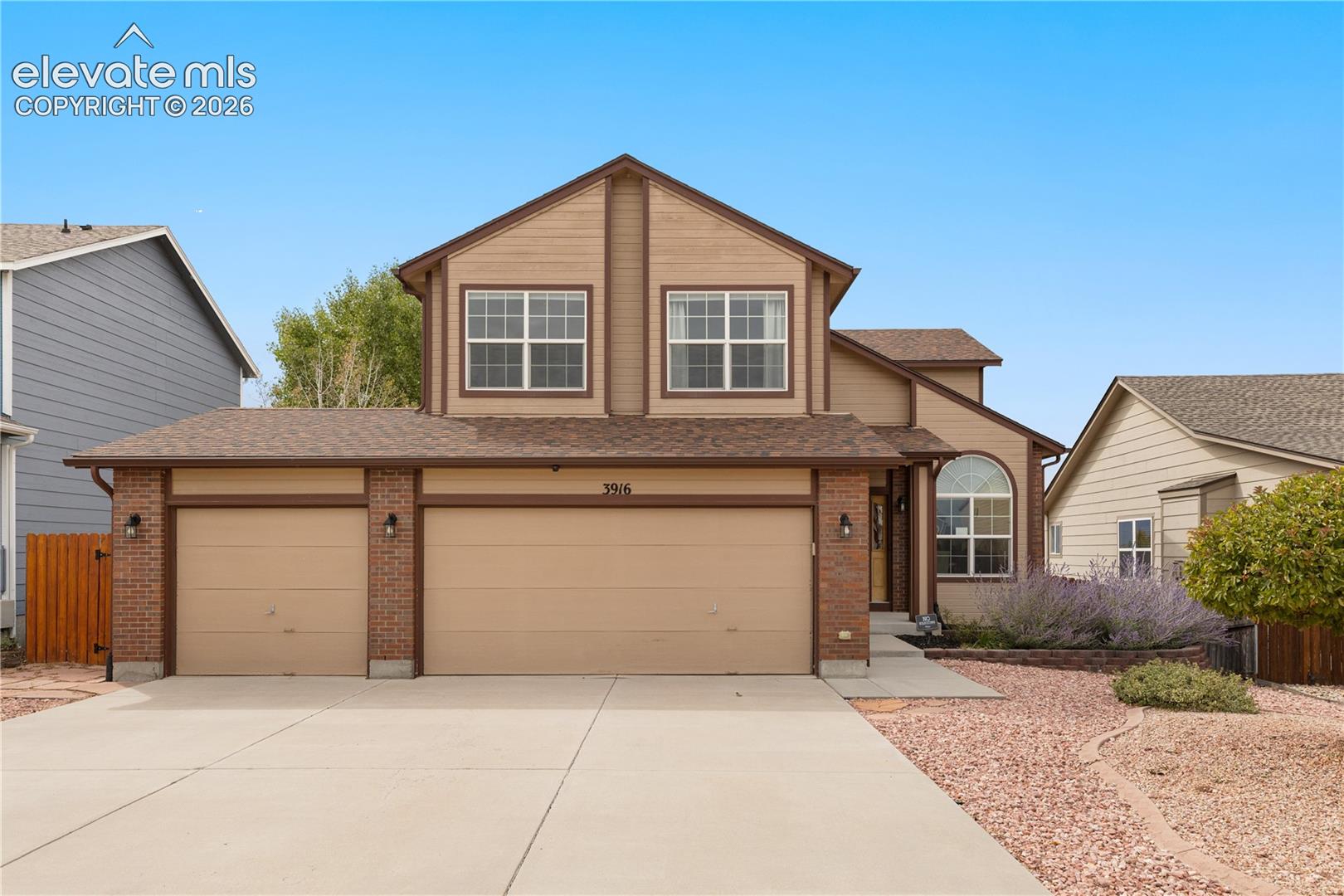 3916 Roan Drive — photo