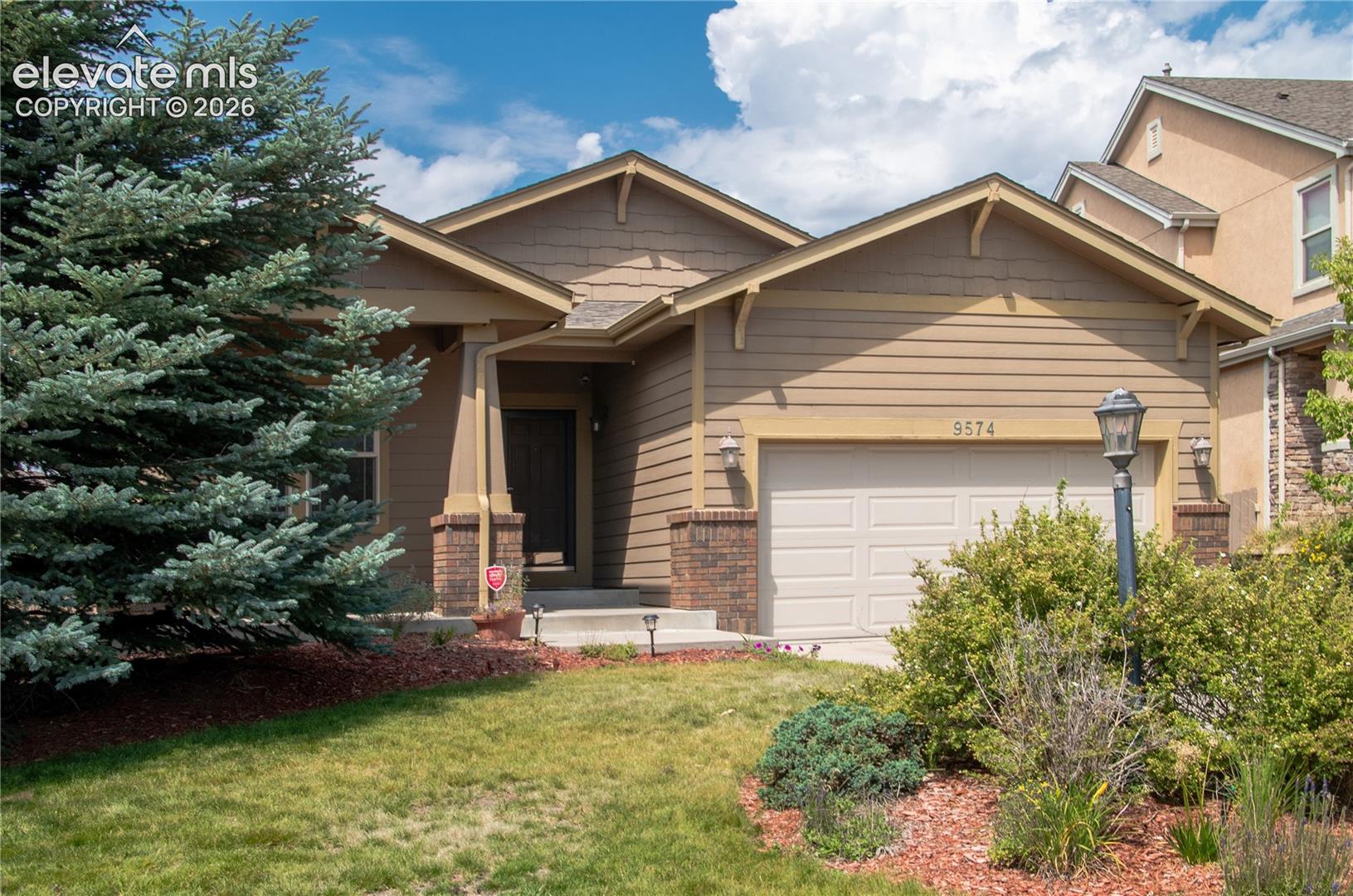 9574 Roxborough Park Court — photo