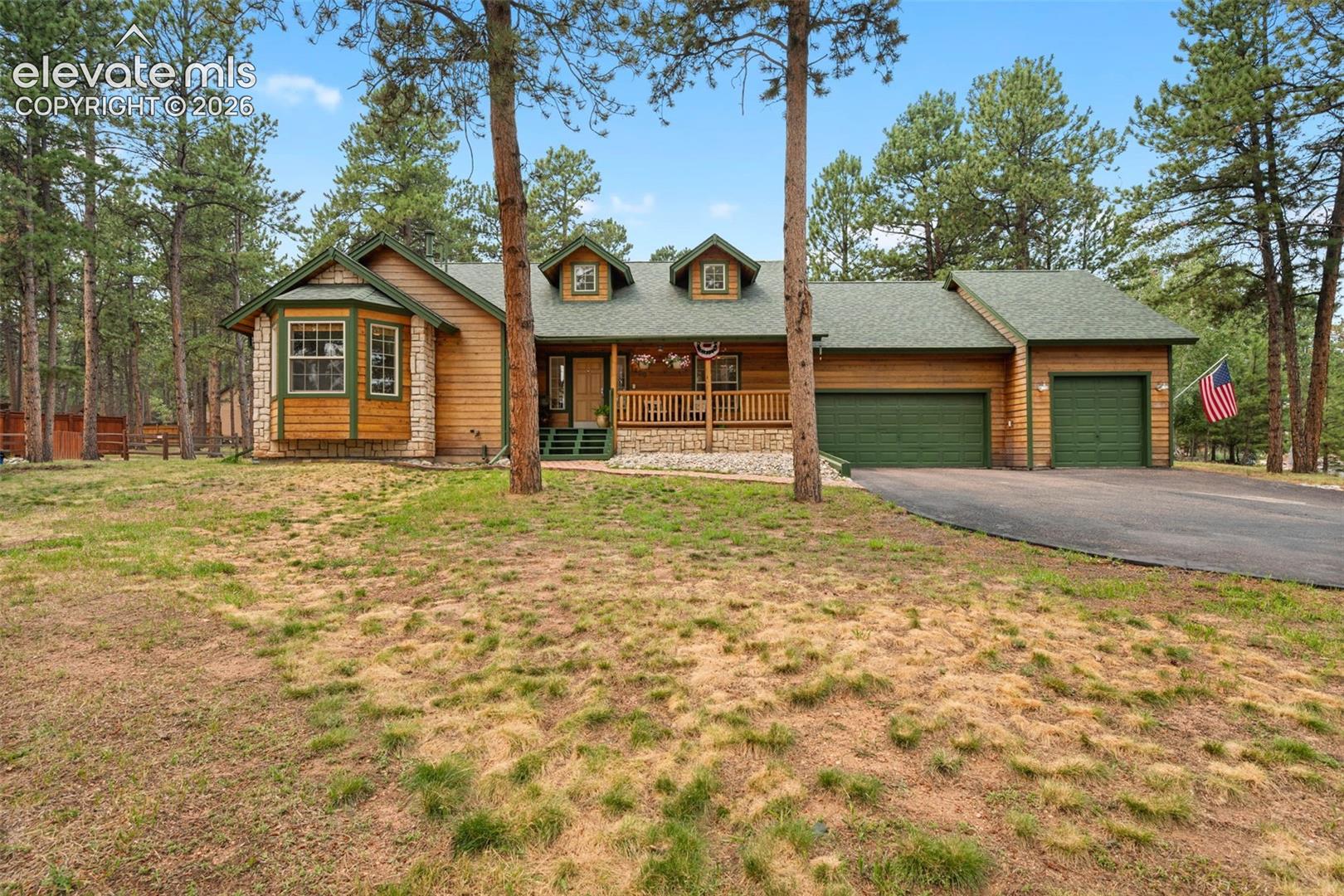 1400 Eagle Trace Court — photo