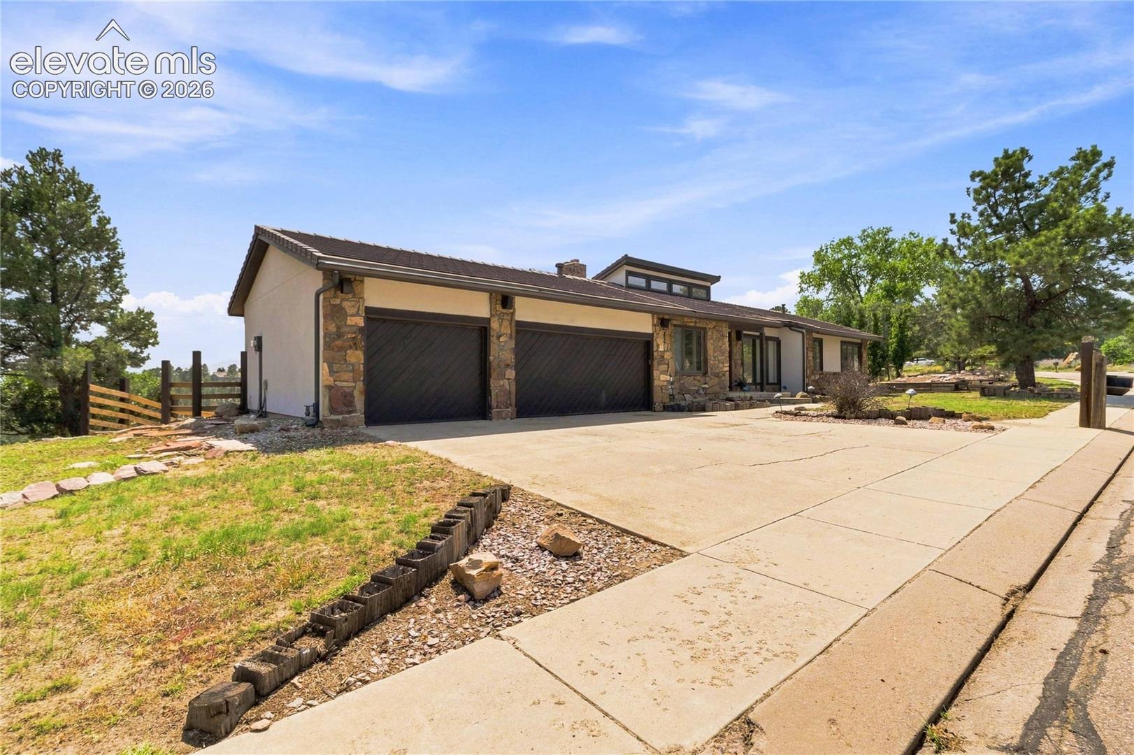 1335 Winding Ridge Terrace — photo