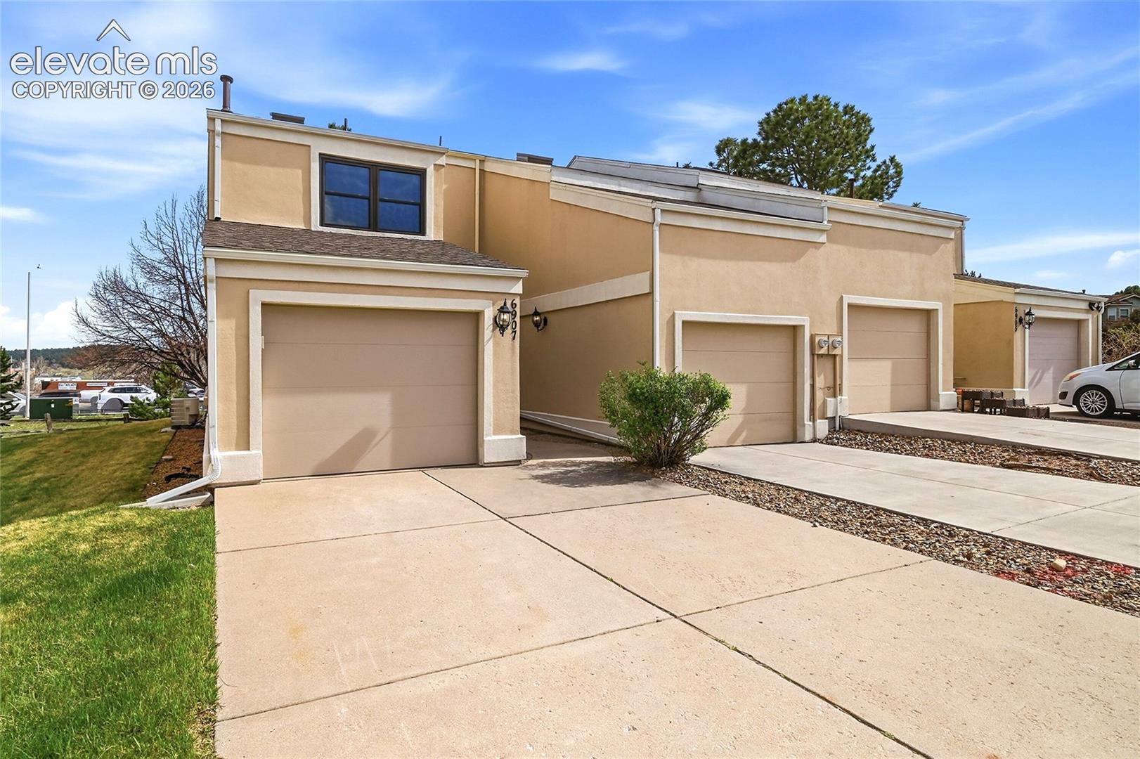 6907 Gayle Lyn Lane — photo