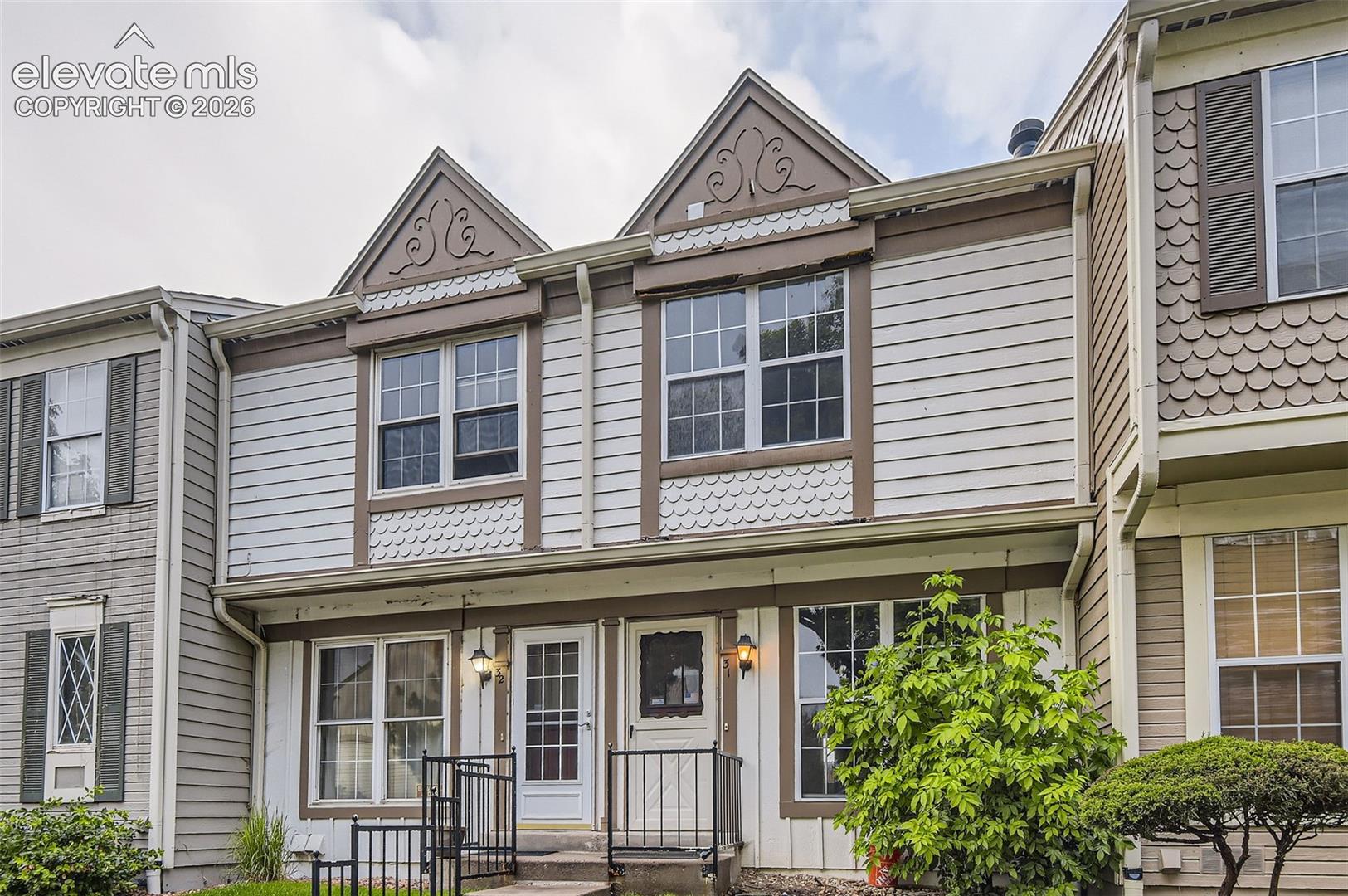 1811 S Quebec Way 31 — photo