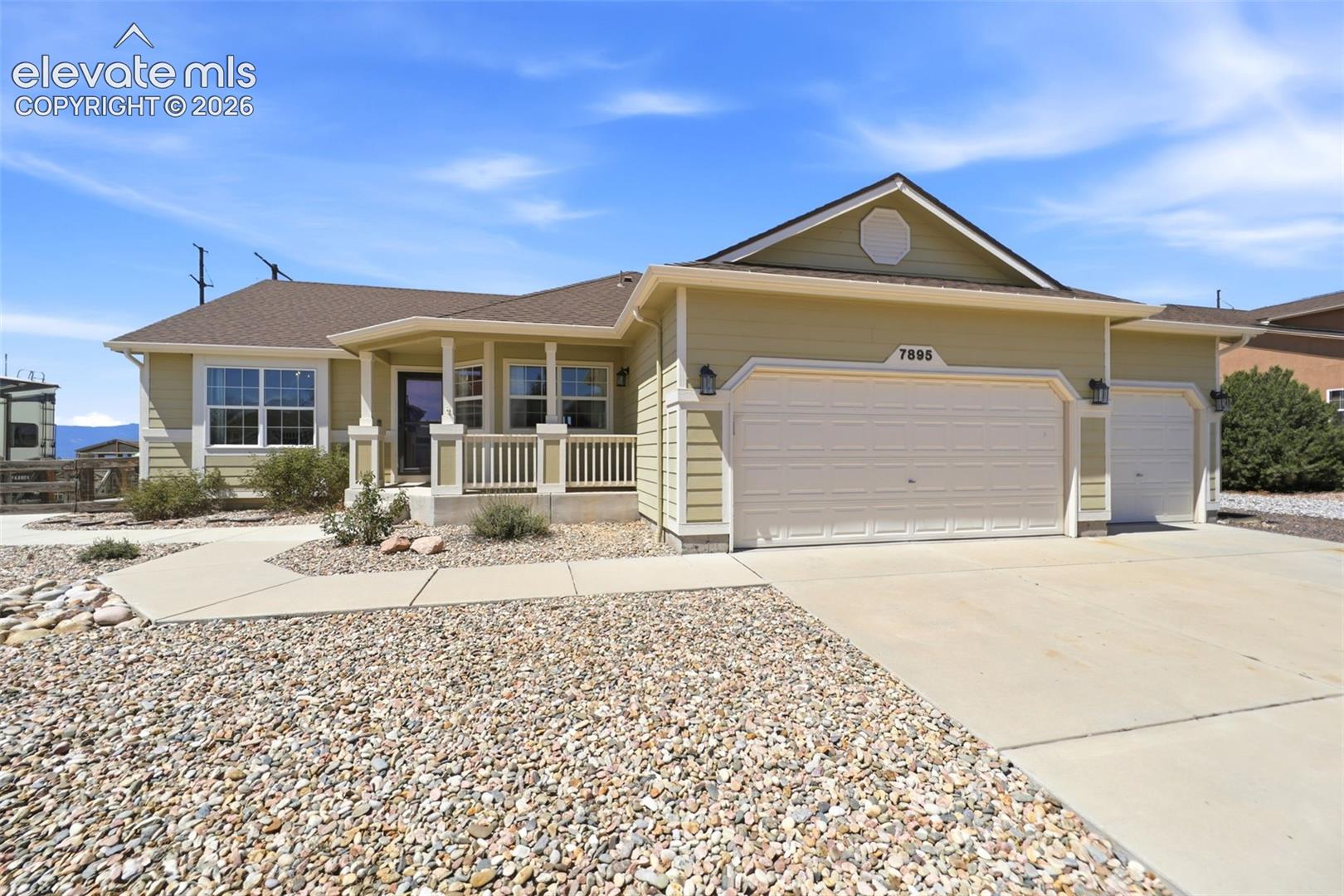 7895 Antelope Meadows Circle — photo