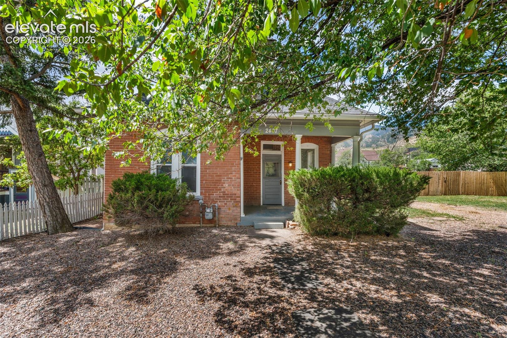 2407 Howbert Street — photo
