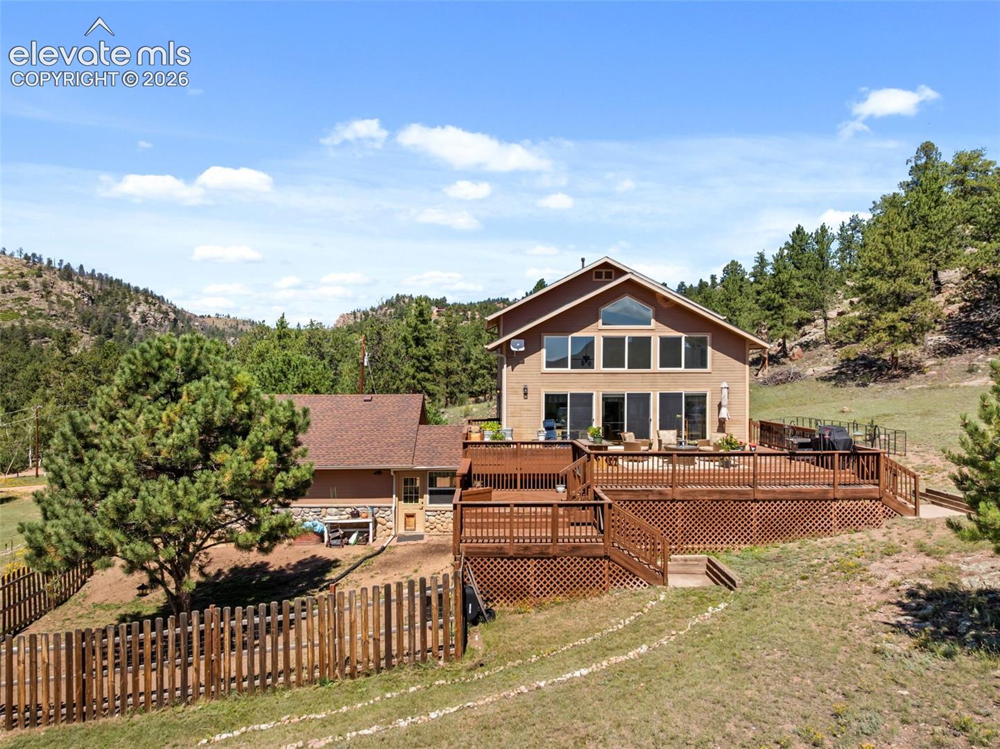 524 Spring Valley Drive — photo