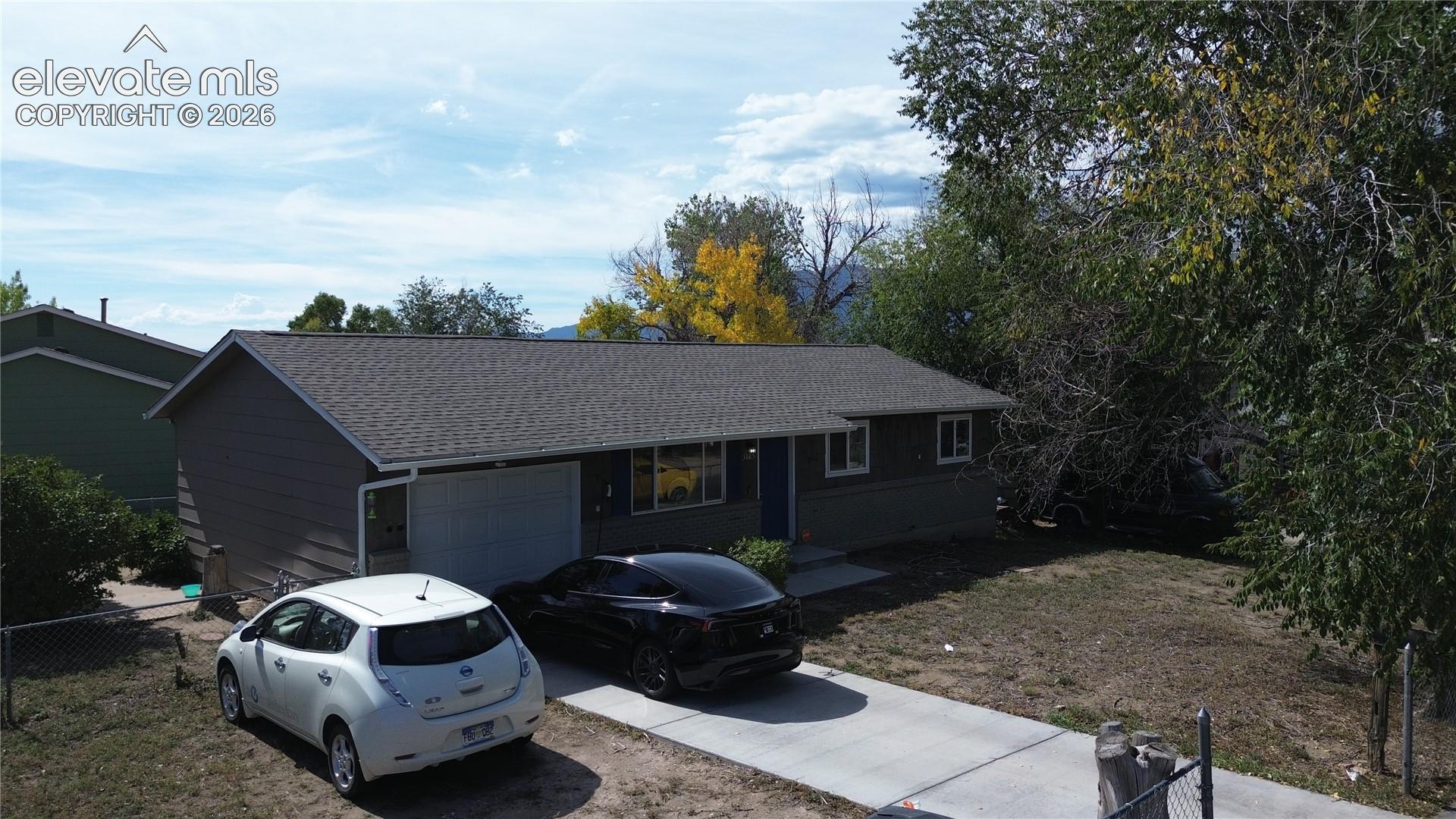 3685 Dogwood Drive — photo