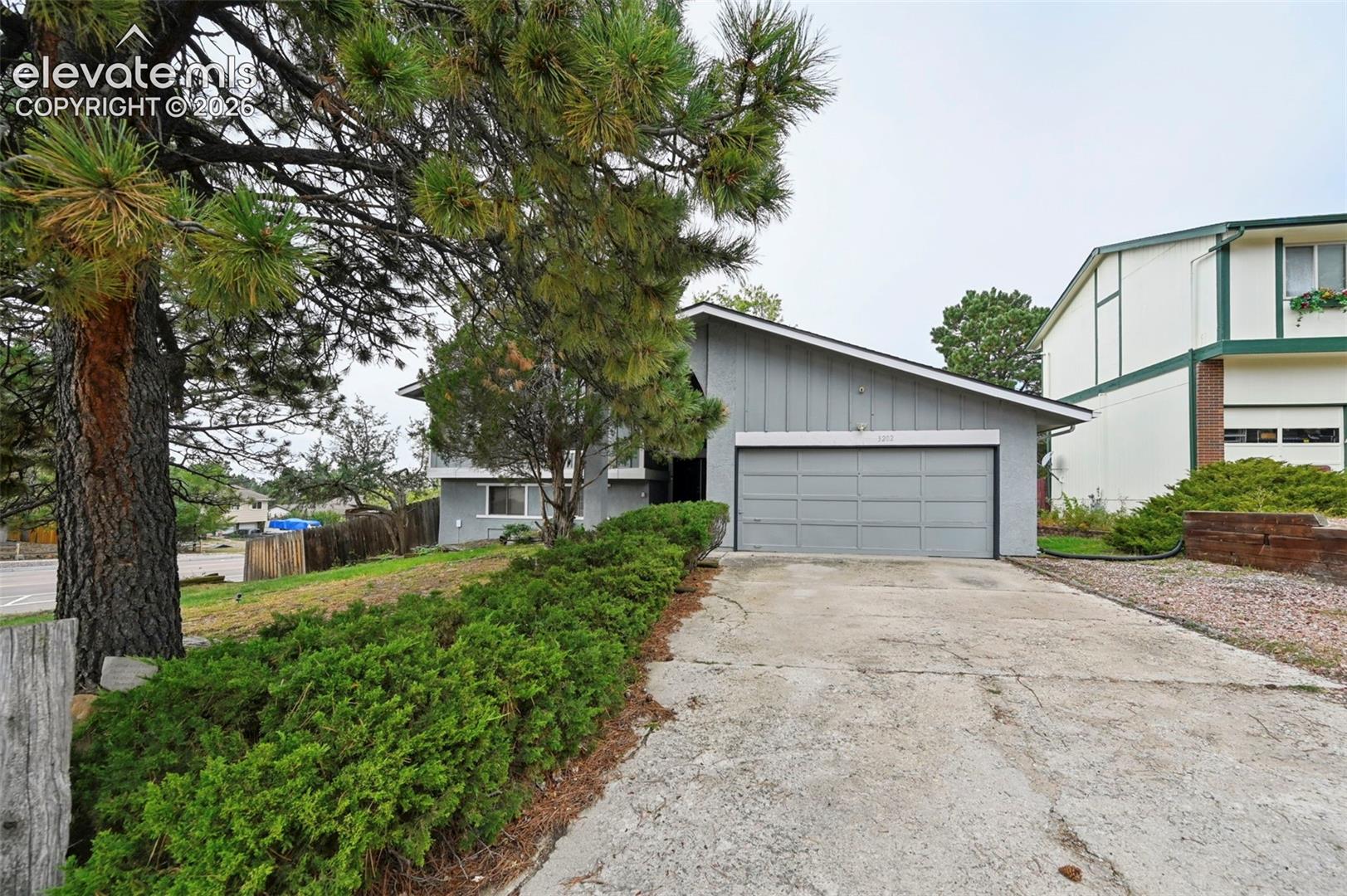 3202 Bell Mountain Drive — photo