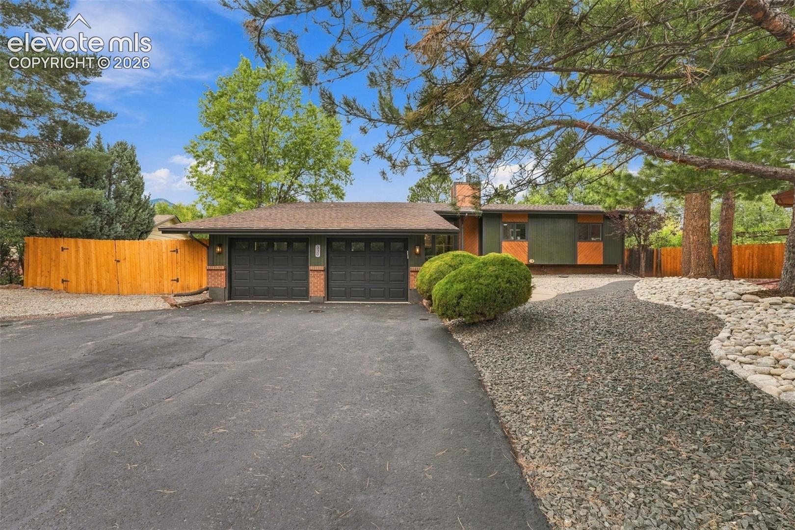 530 Mesa Vista Court — photo