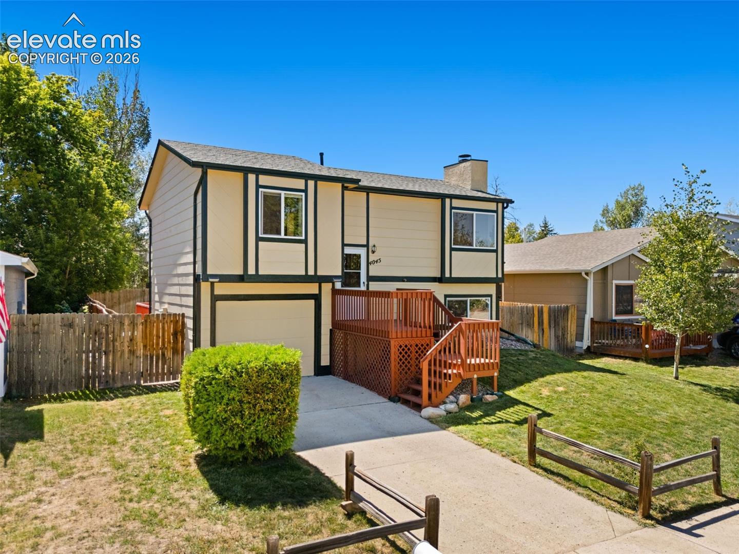 4045 Dolphin Circle — photo