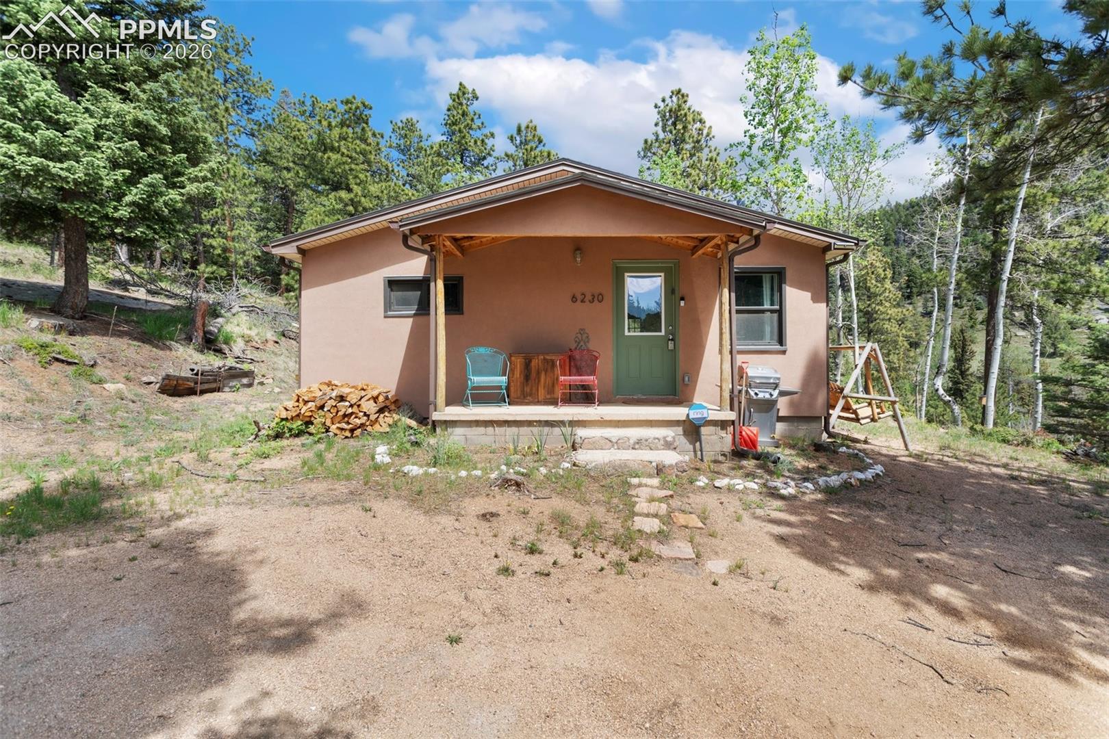 6230 Waterfall Loop — photo