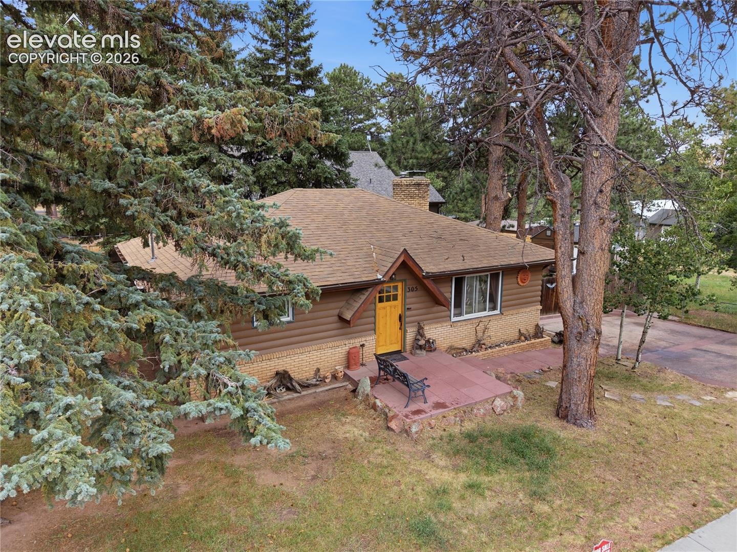 305 S Fairview Street — photo