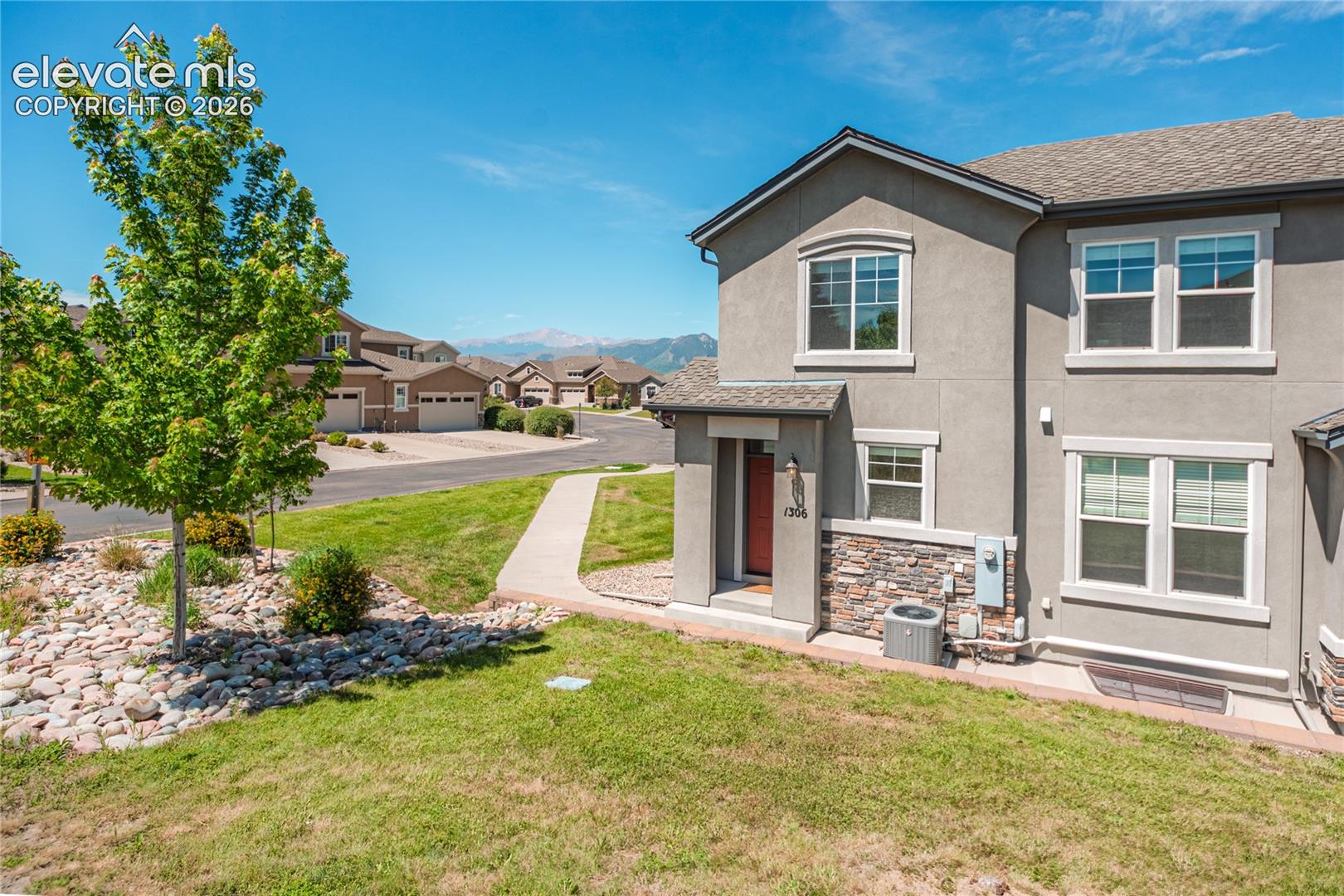 1306 Promontory Bluff View — photo